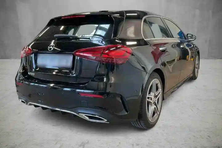 Mercedes-Benz A 200