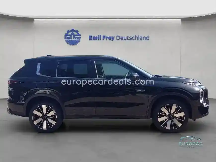 Mitsubishi Plug-in Hybrid Outlander