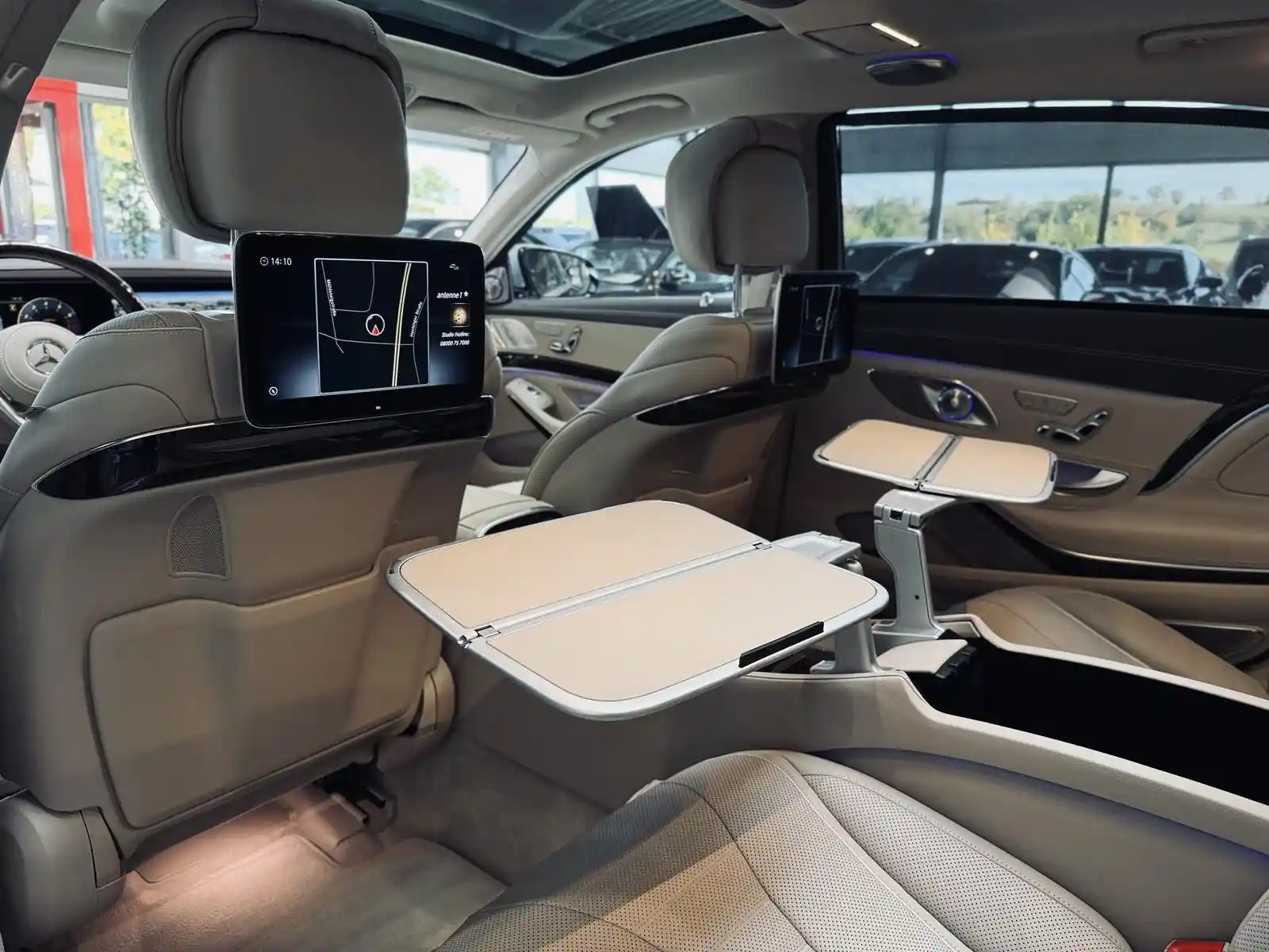 Mercedes-Benz S 560
