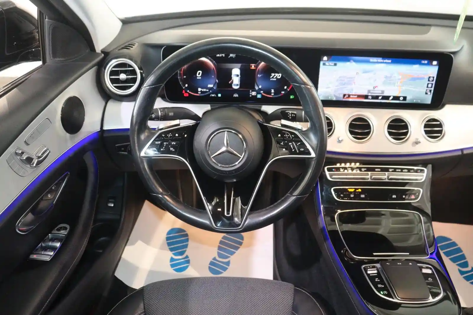 Mercedes-Benz E 220