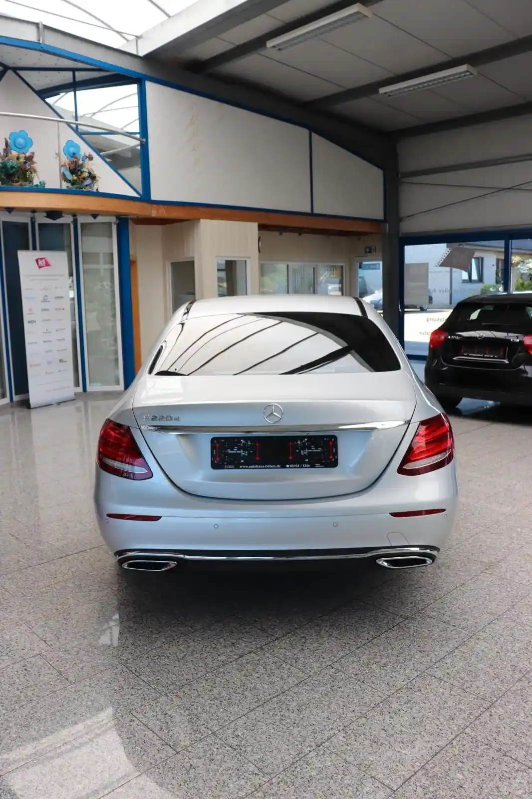 Mercedes-Benz E 220