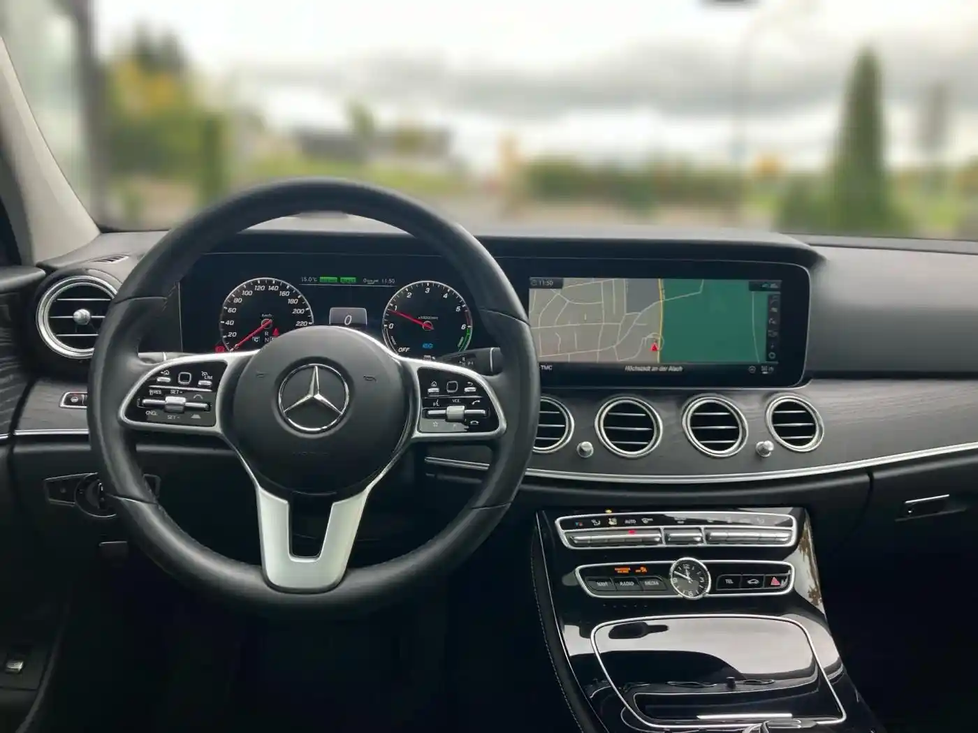 Mercedes-Benz E 300