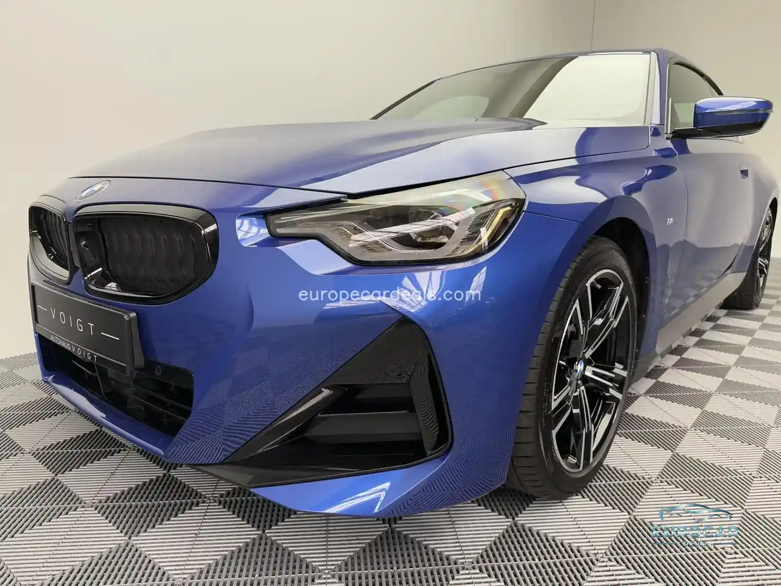BMW 220