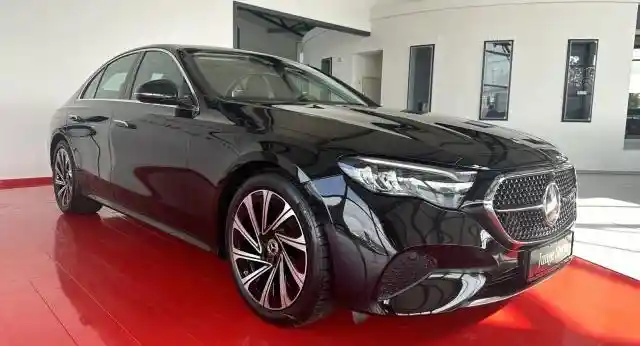 Mercedes-Benz E 220