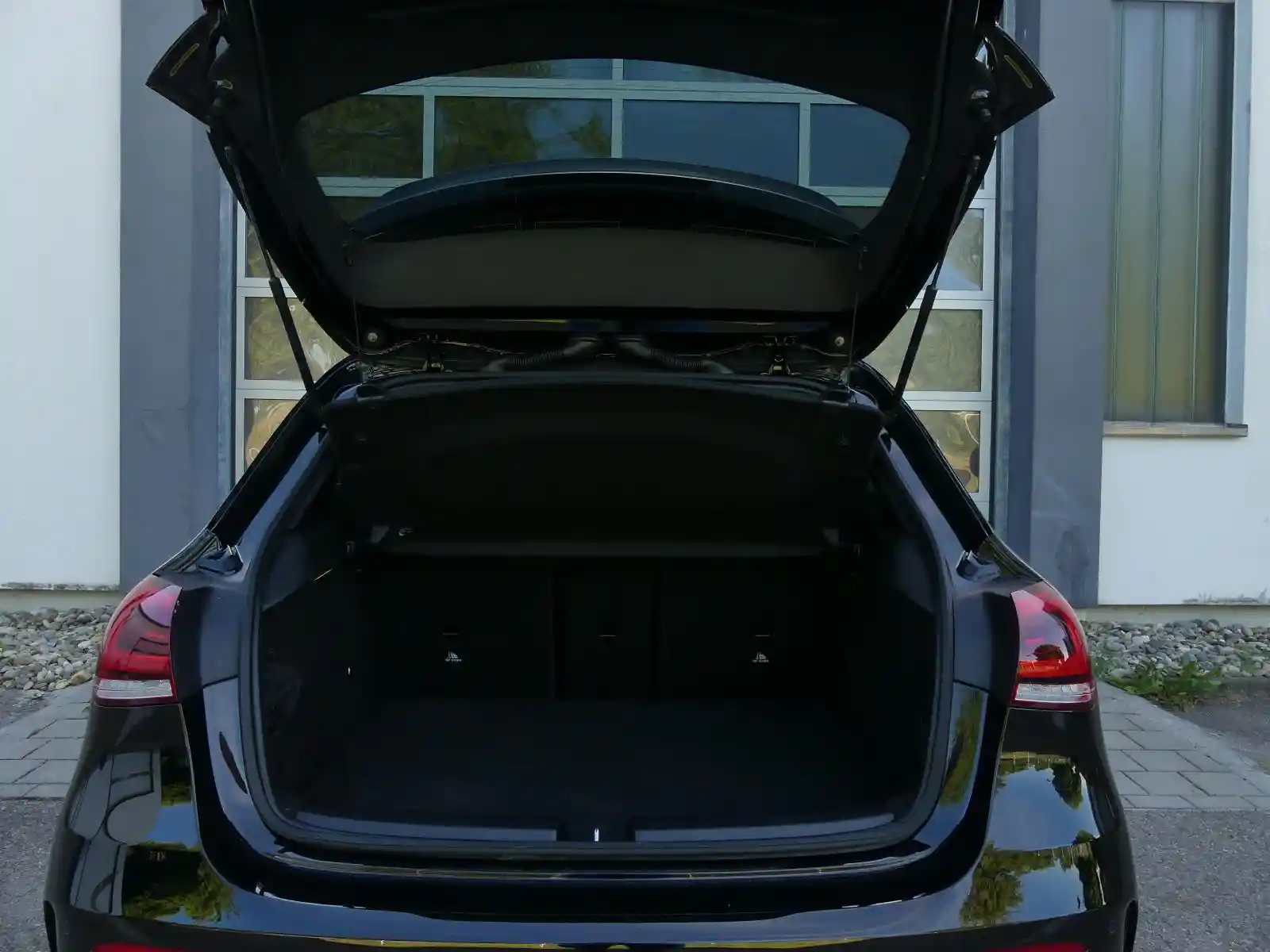 Mercedes-Benz A 35 AMG