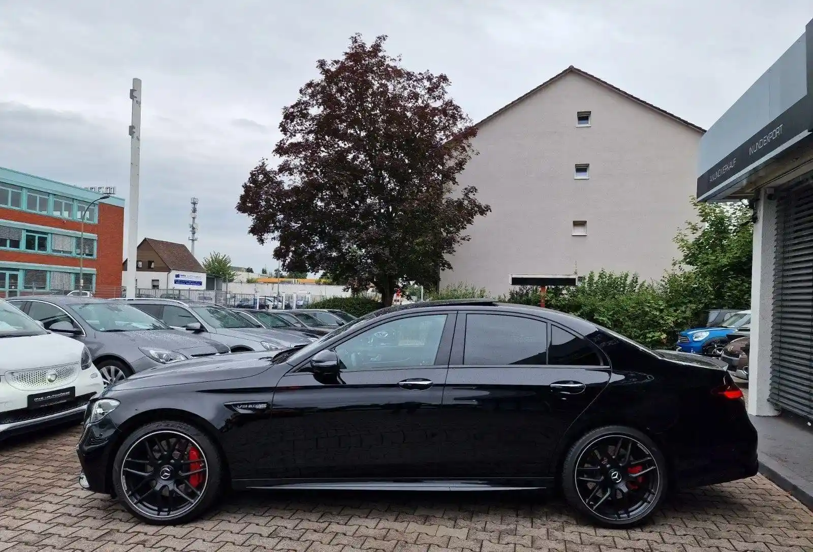 Mercedes-Benz E 63 AMG
