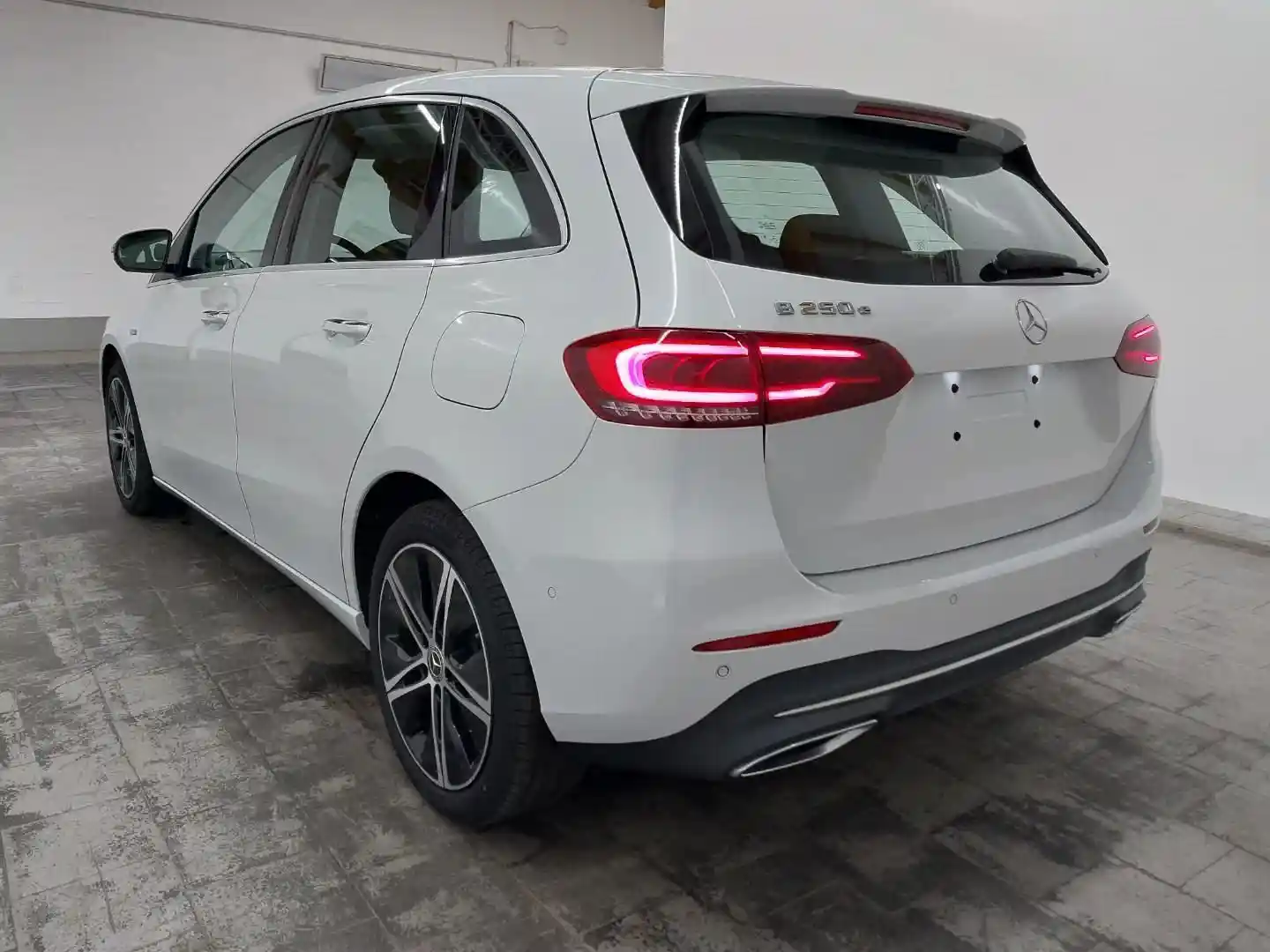Mercedes-Benz B 250