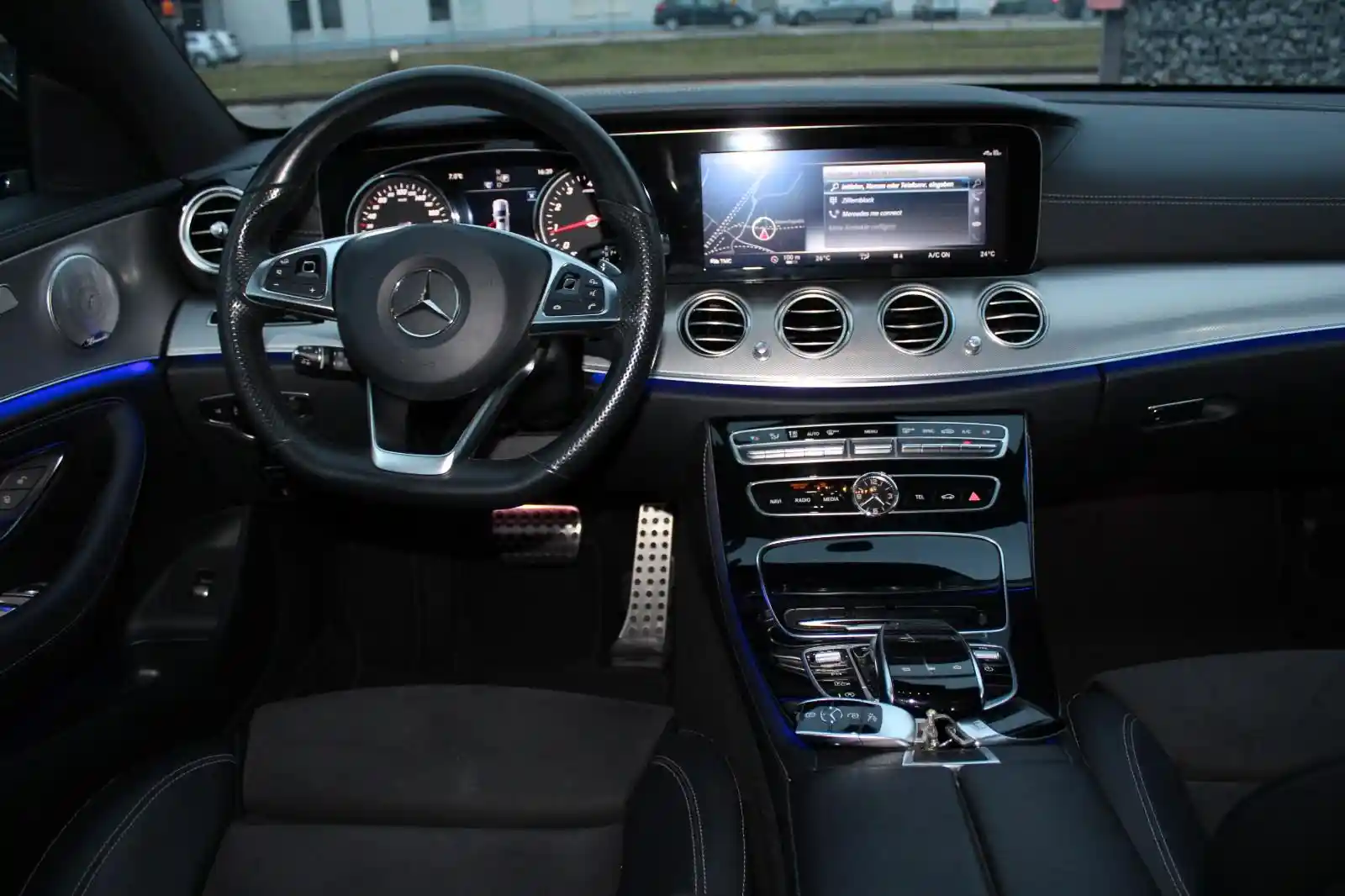Mercedes-Benz E 200
