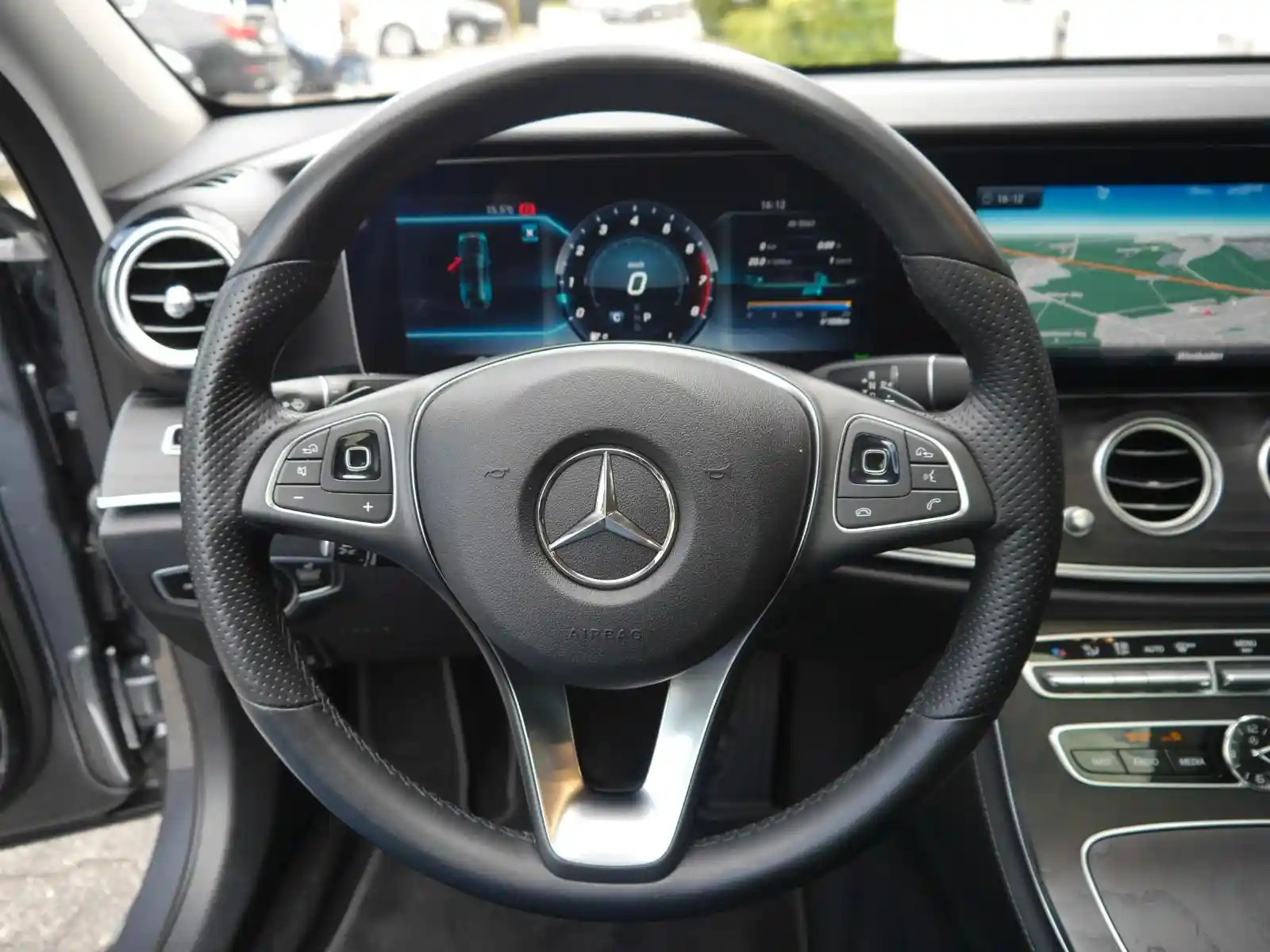 Mercedes-Benz E 400