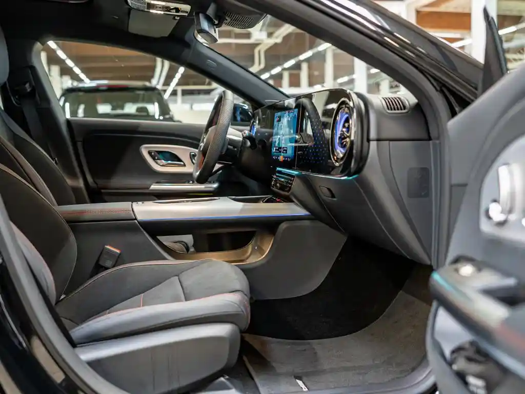 Mercedes-Benz CLA 250
