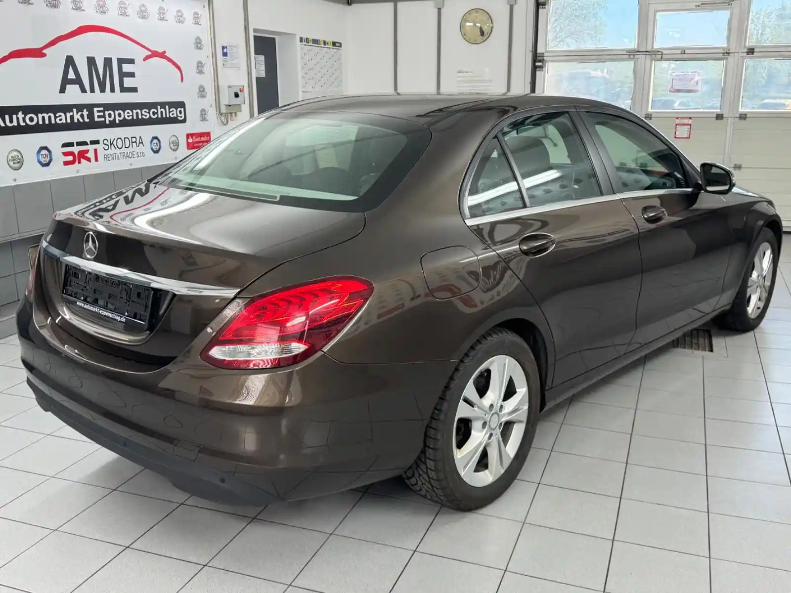 Mercedes-Benz C 200