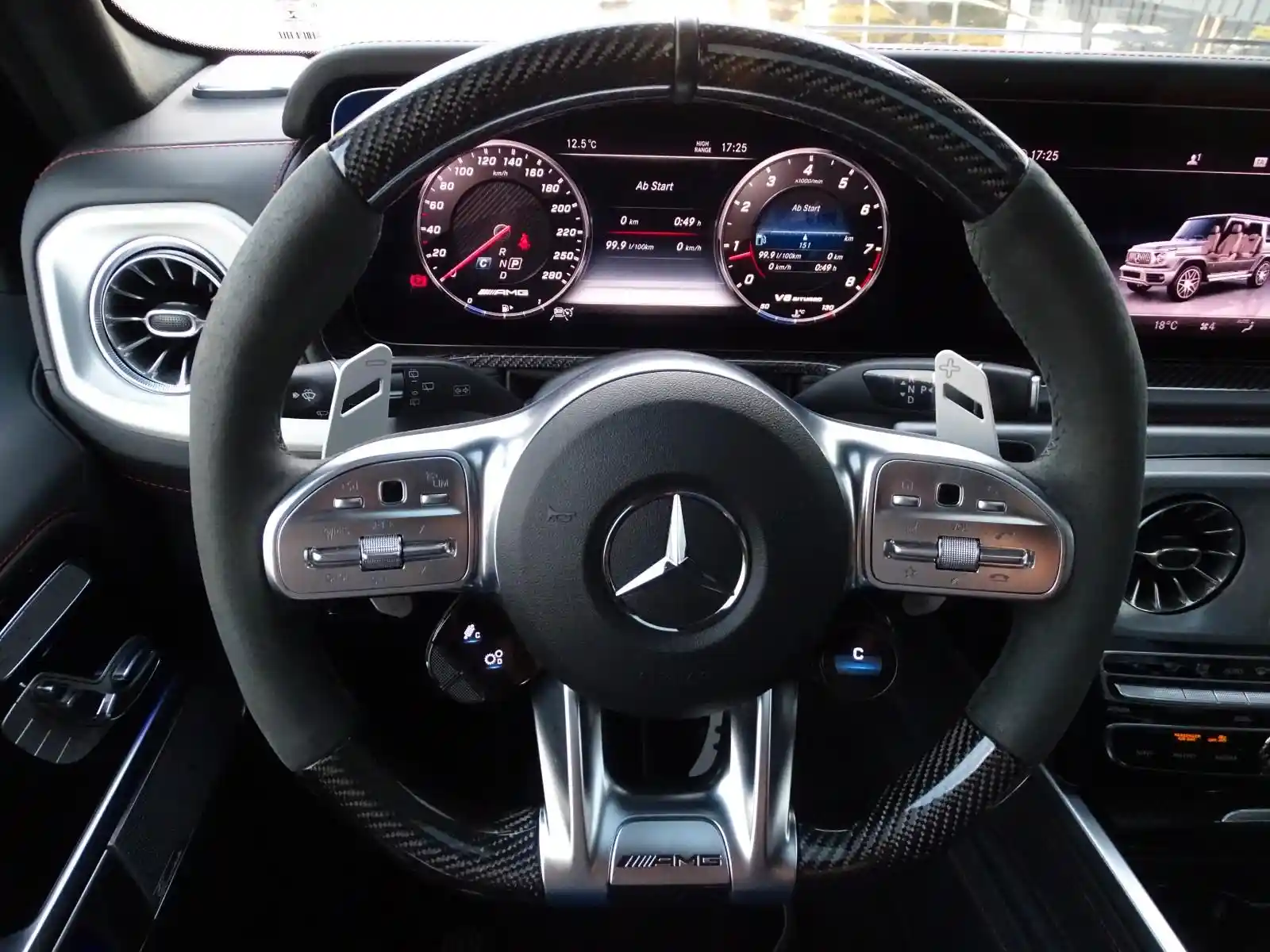 Mercedes-Benz G 63 AMG