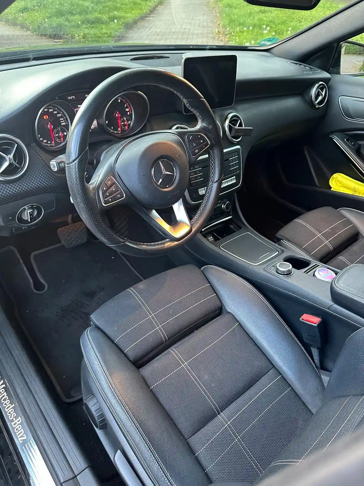 Mercedes-Benz A 180