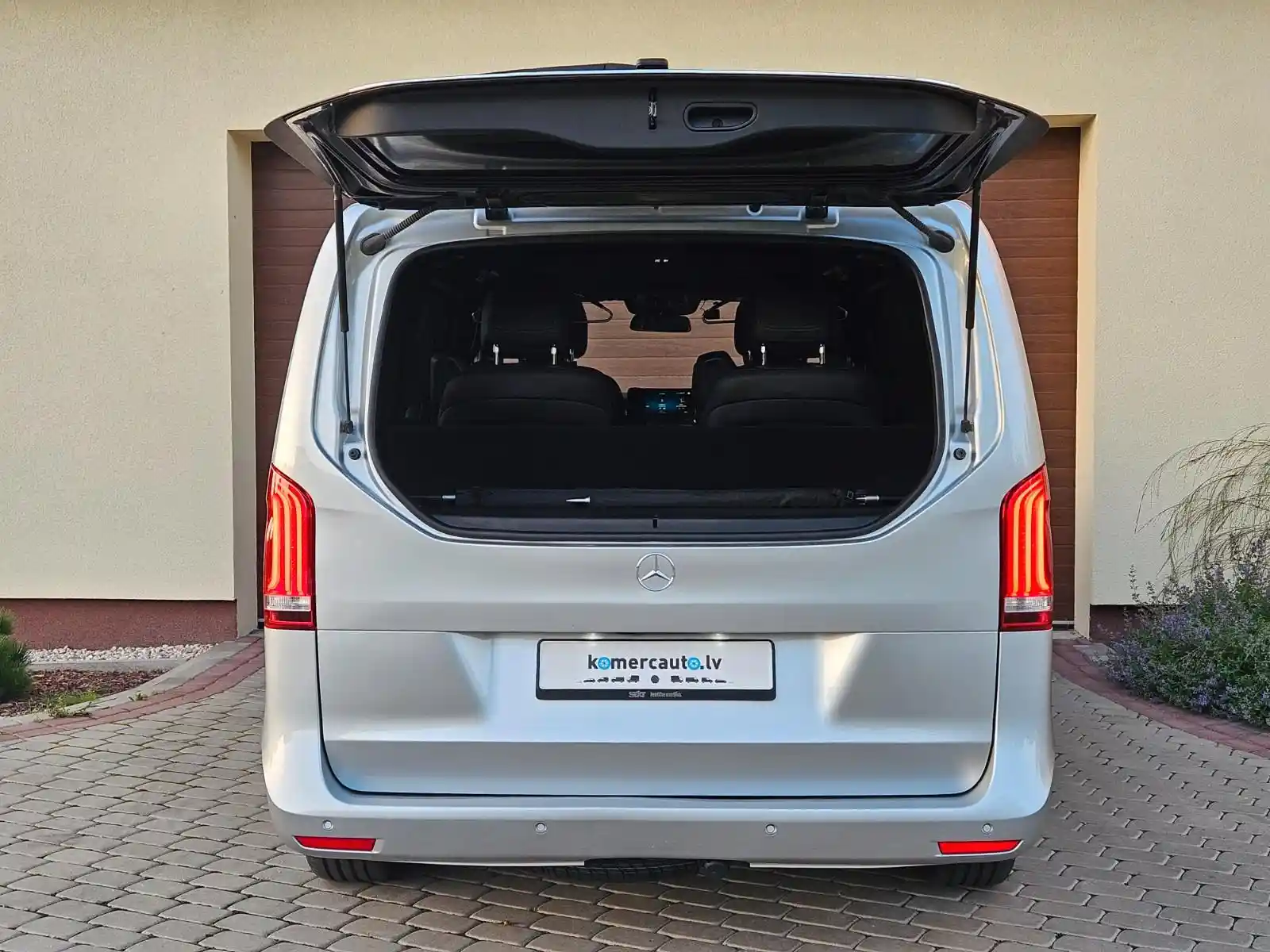 Mercedes-Benz V 200