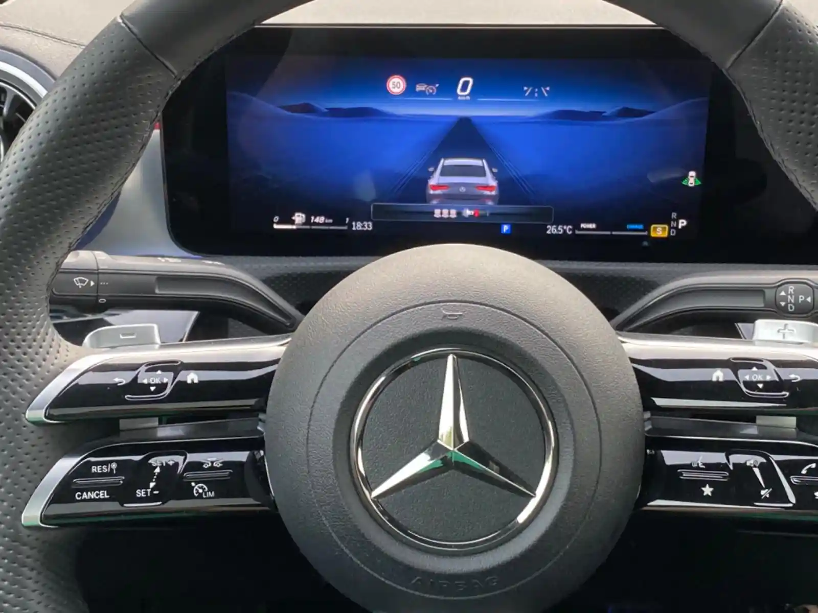 Mercedes-Benz CLA 200
