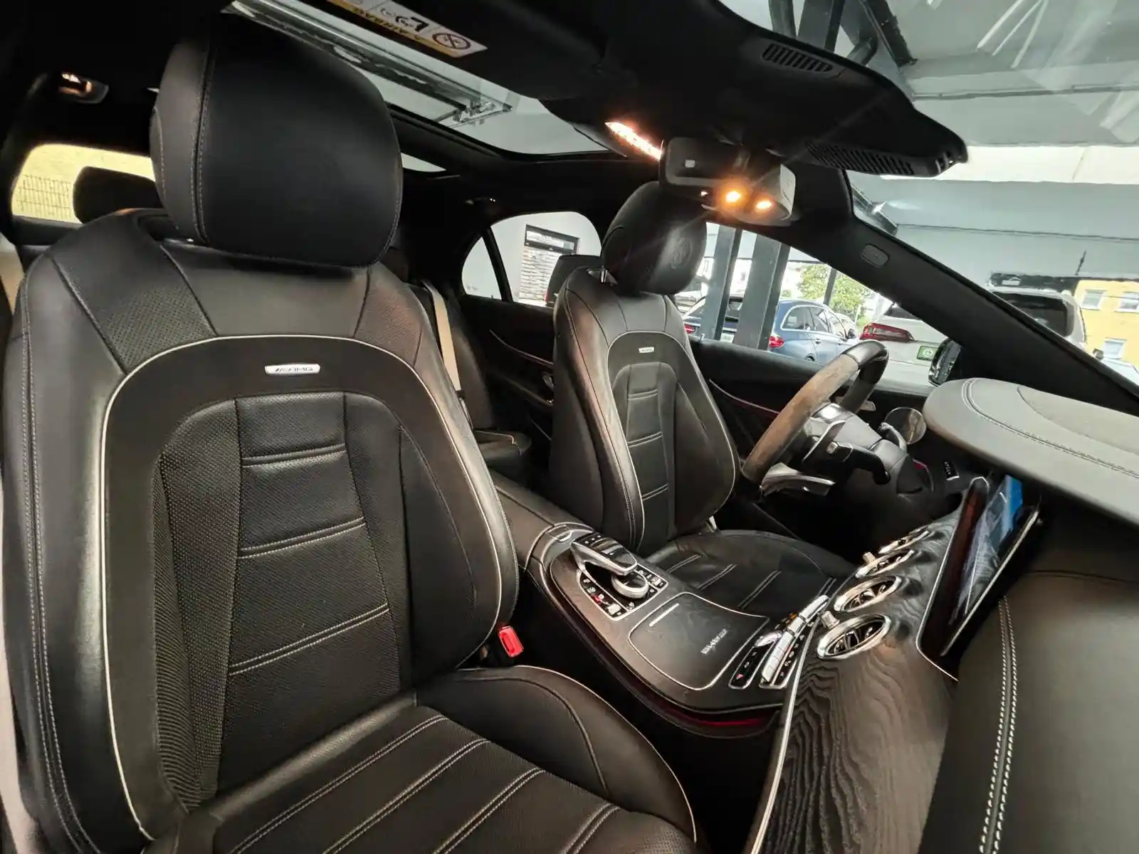 Mercedes-Benz E 63 AMG