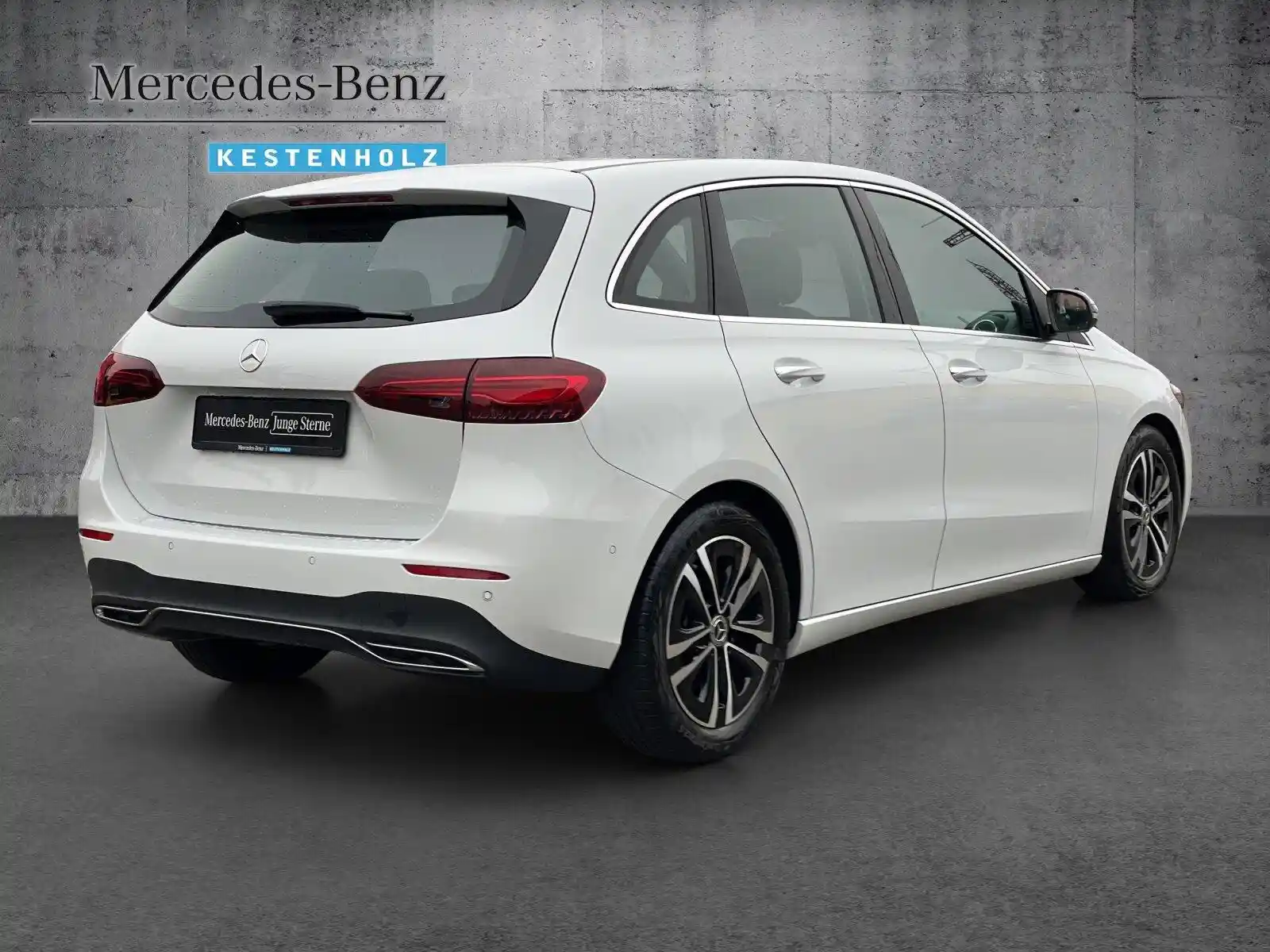 Mercedes-Benz B 220