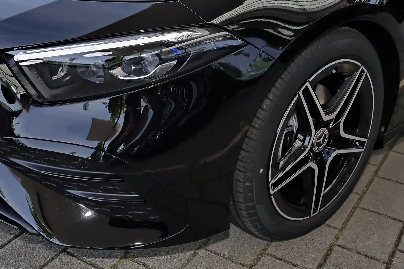 Mercedes-Benz A 200