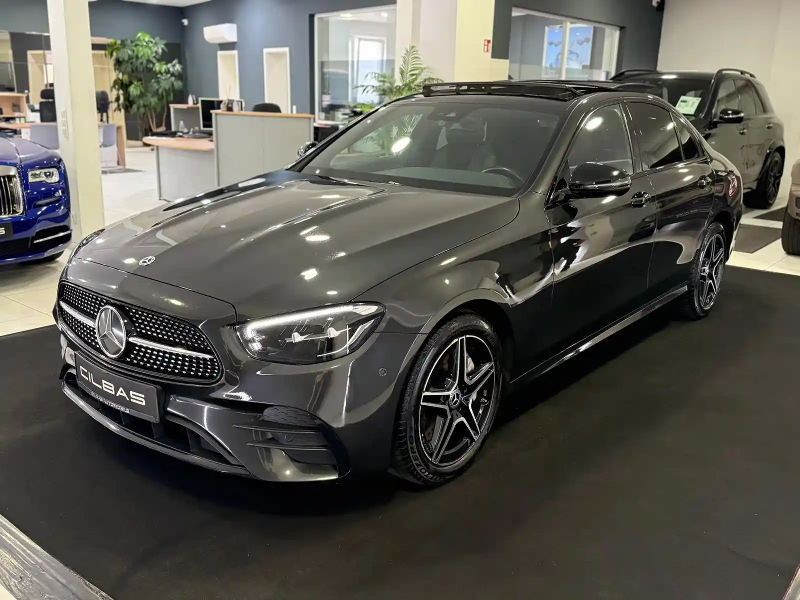 Mercedes-Benz E 300