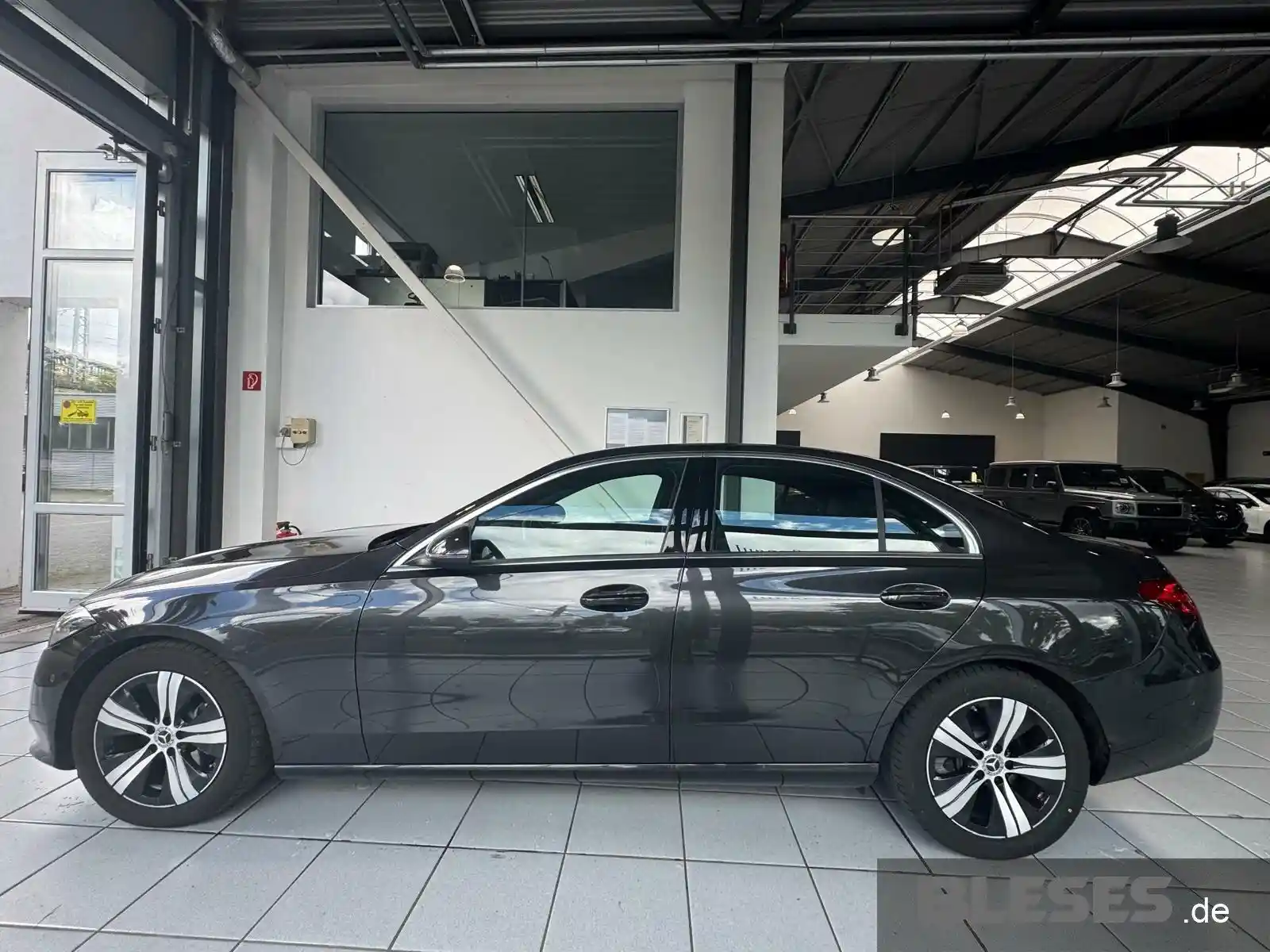 Mercedes-Benz C 200