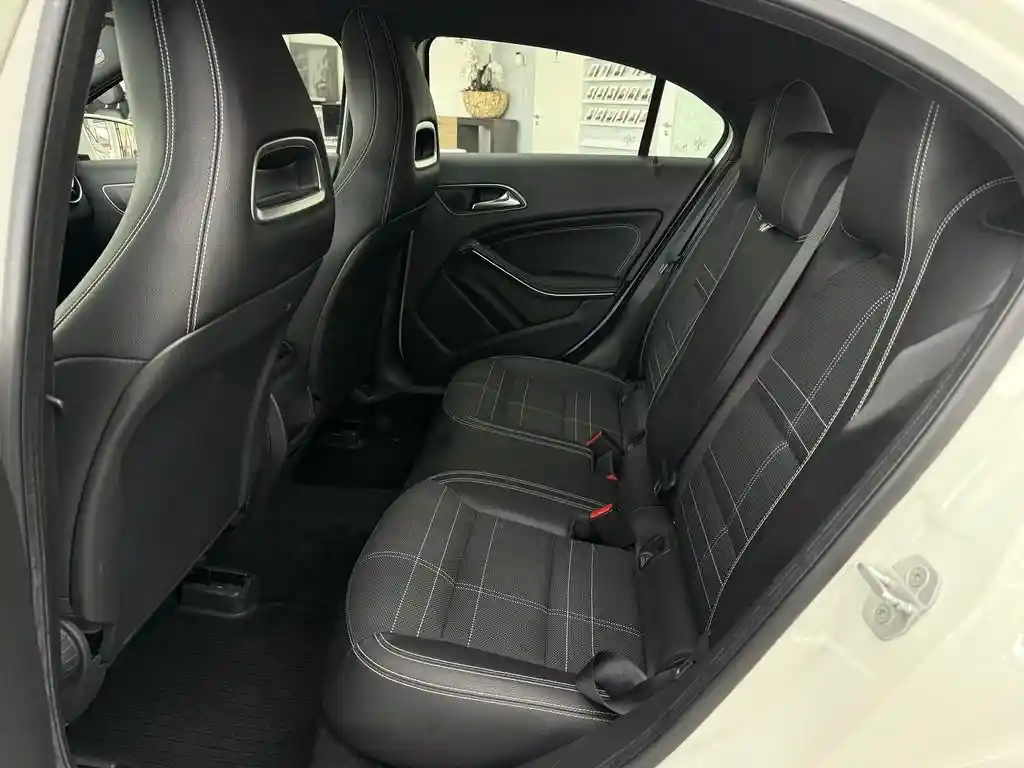 Mercedes-Benz A 160