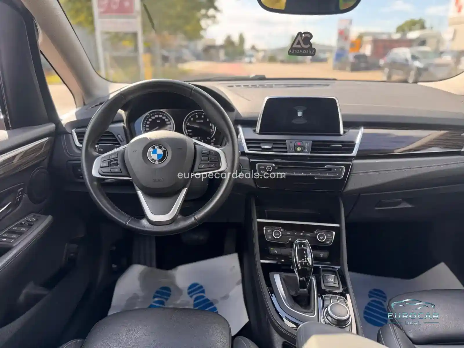 BMW 218