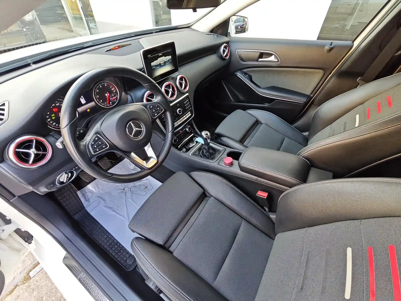 Mercedes-Benz A 160