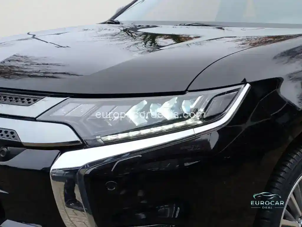 Mitsubishi Plug-in Hybrid Outlander