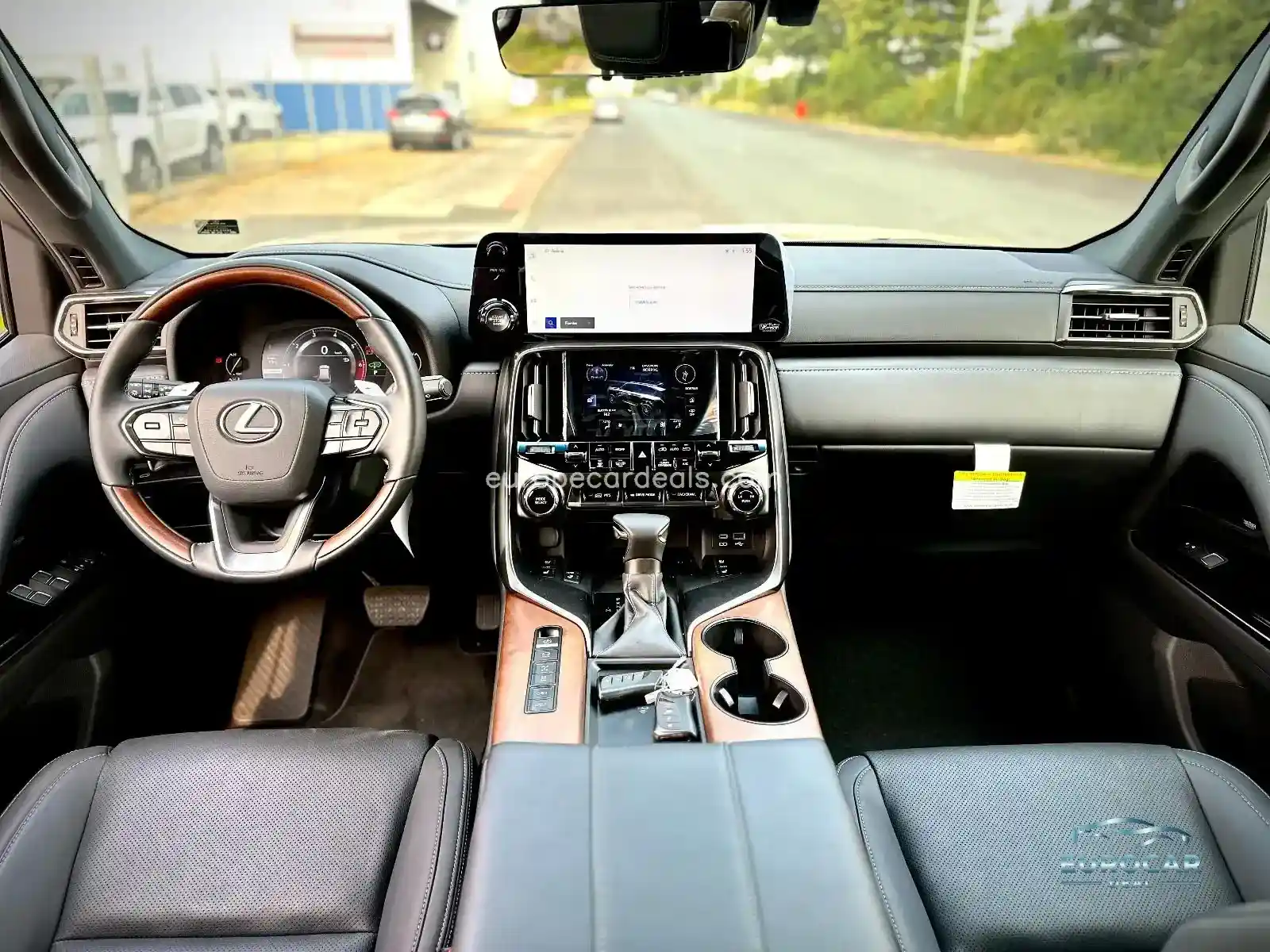 Lexus LX 600
