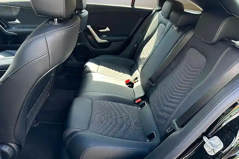 Mercedes-Benz CLA 180