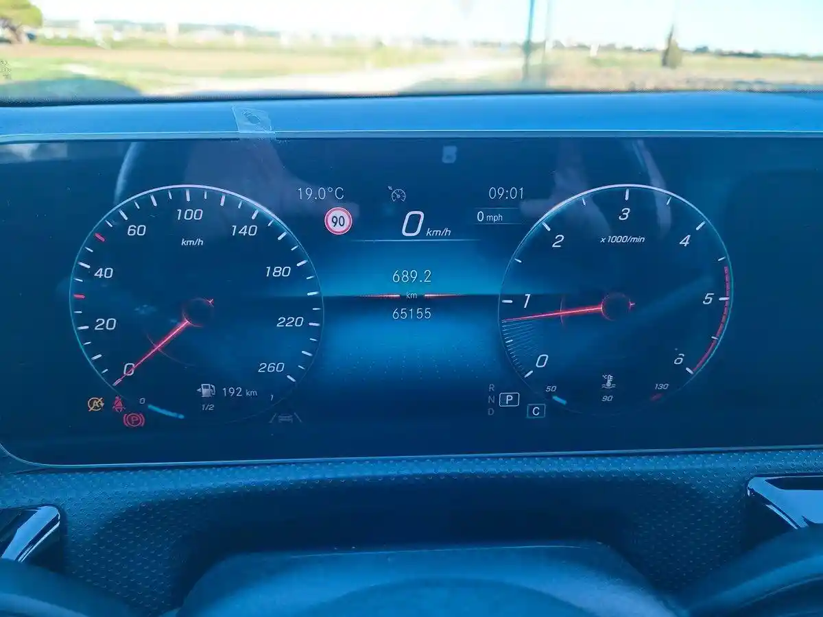 Mercedes-Benz CLA 200