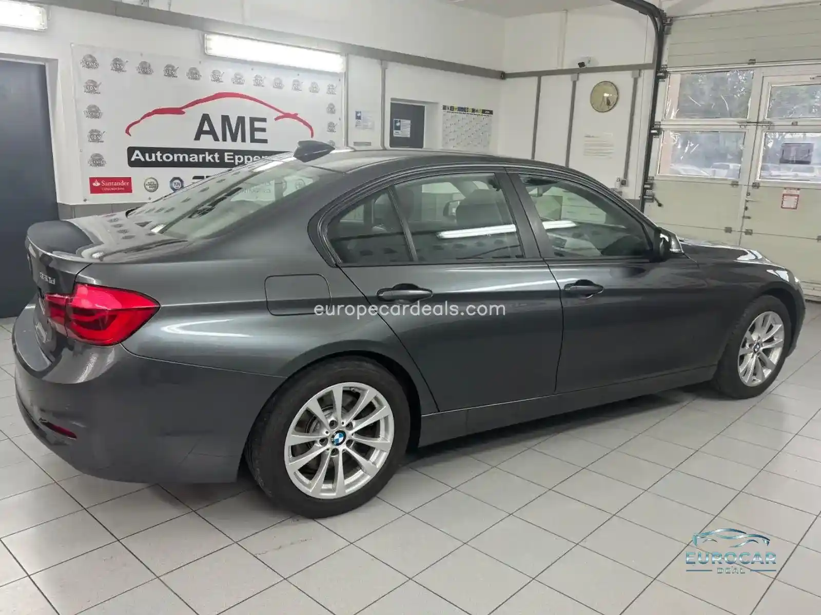 BMW 330