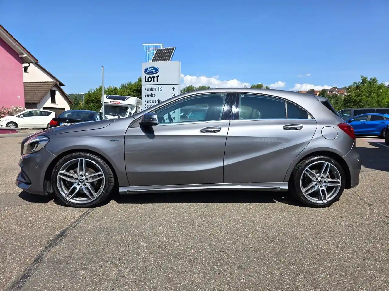 Mercedes-Benz A 200