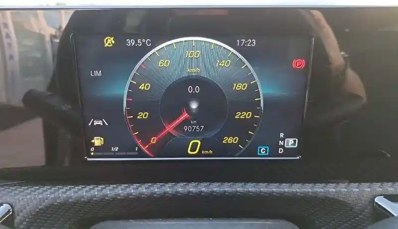 Mercedes-Benz A 180