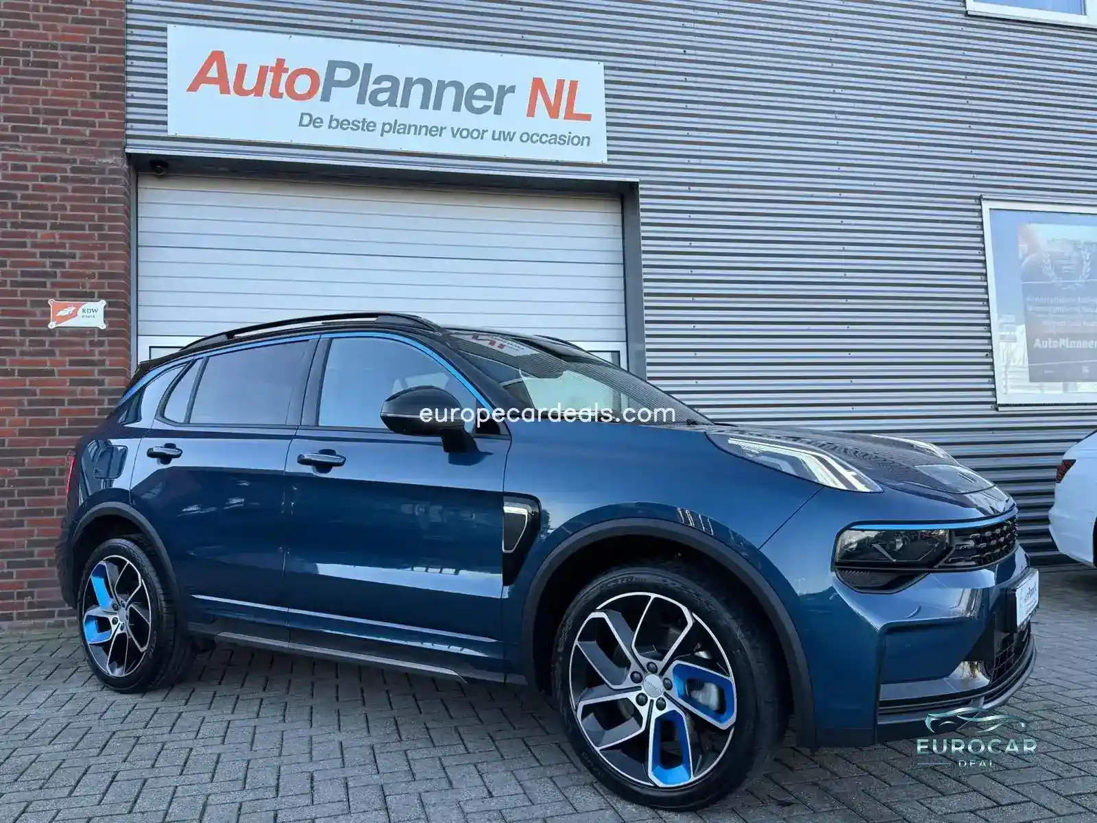 Lynk&Co 01