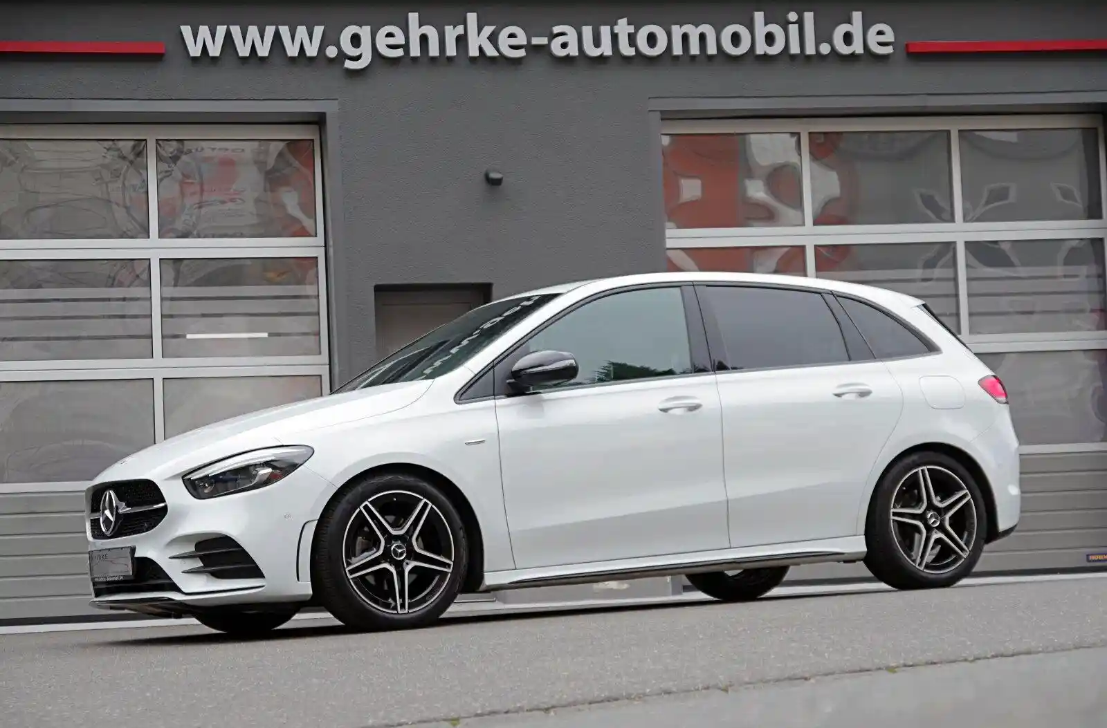 Mercedes-Benz B 200
