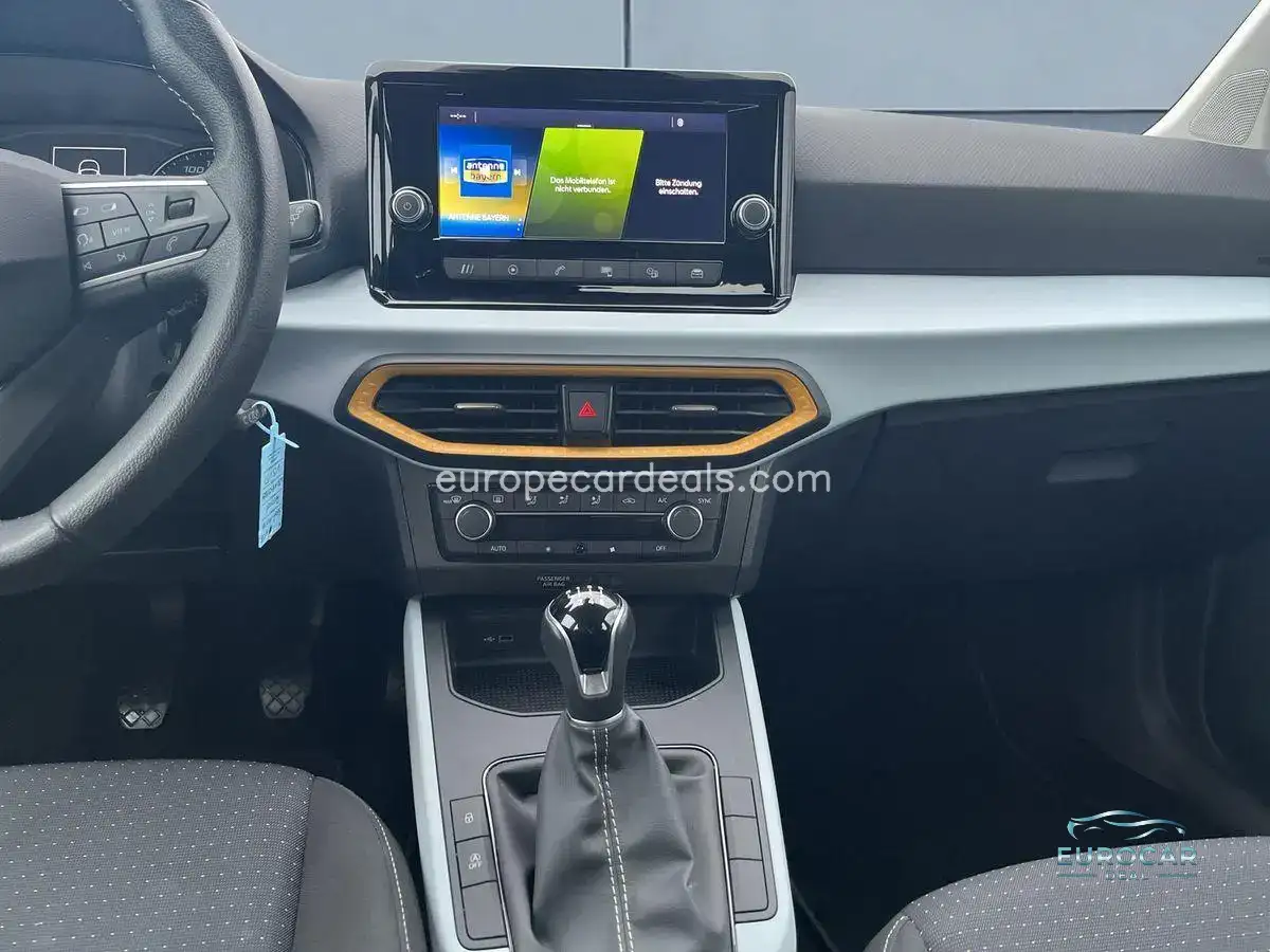 Seat Arona