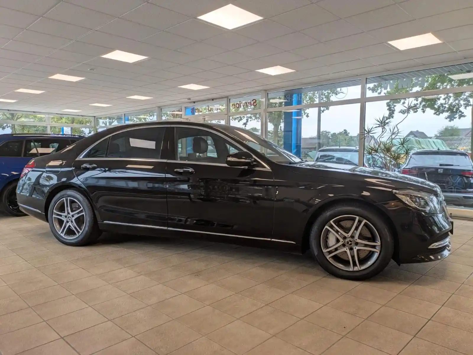 Mercedes-Benz S 560
