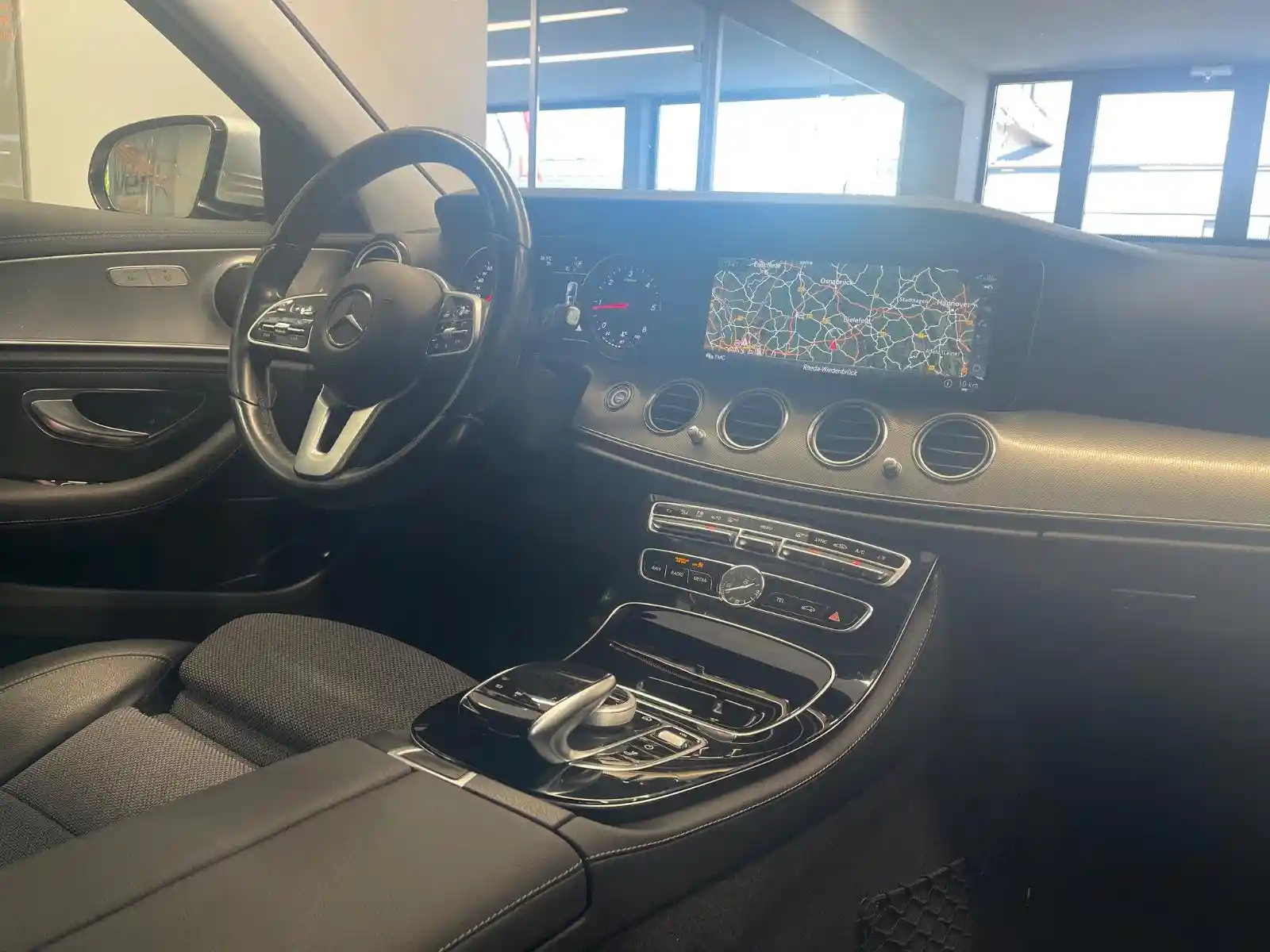 Mercedes-Benz E 220