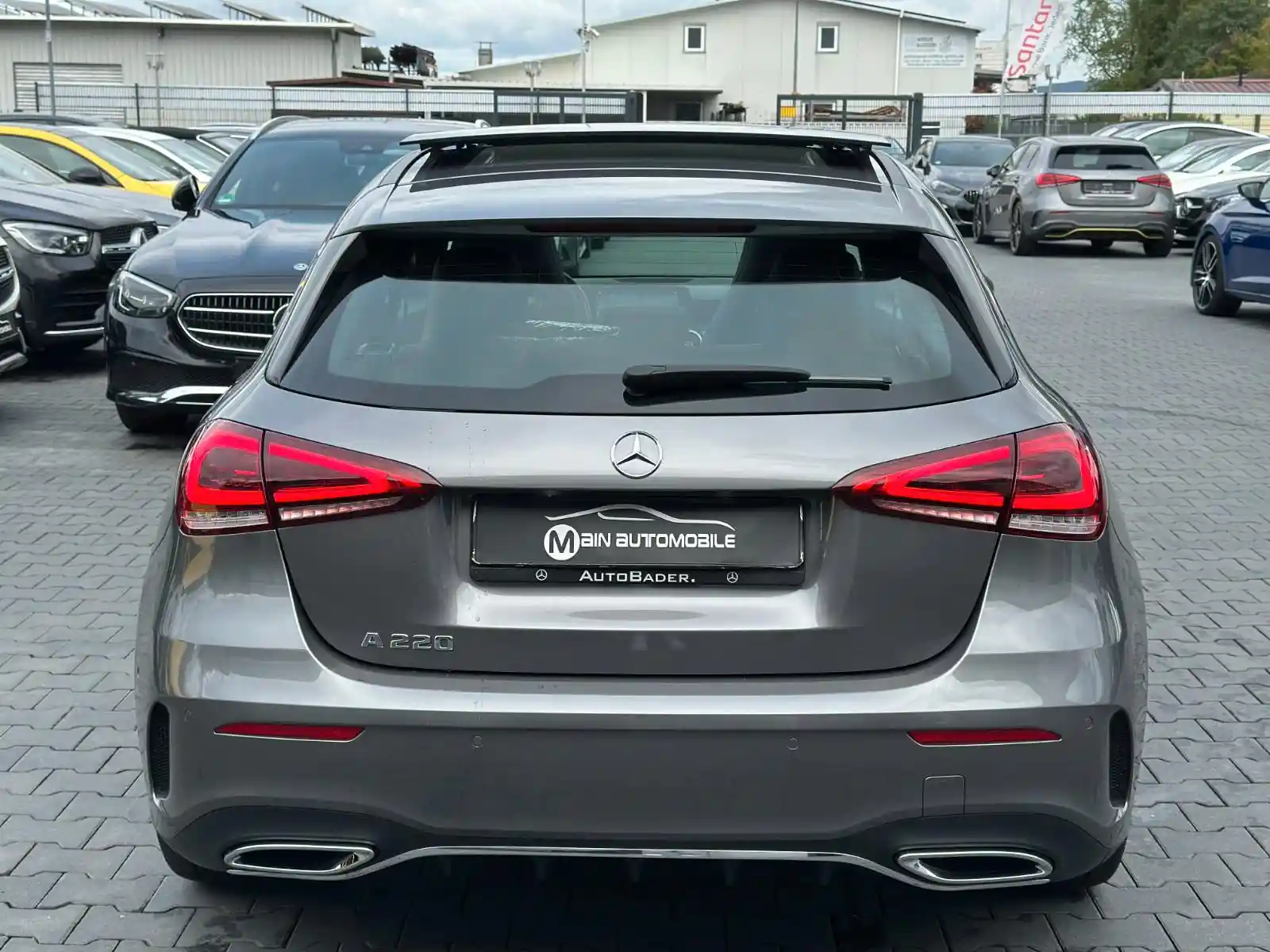 Mercedes-Benz A 220