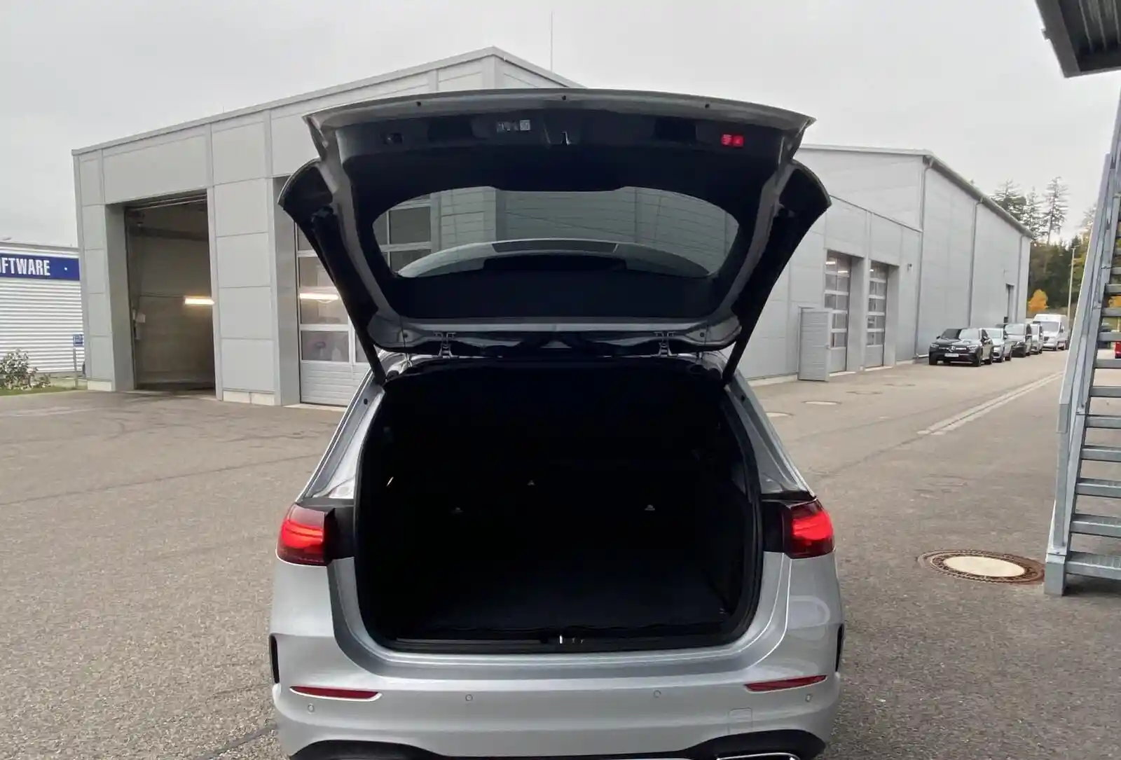 Mercedes-Benz B 220