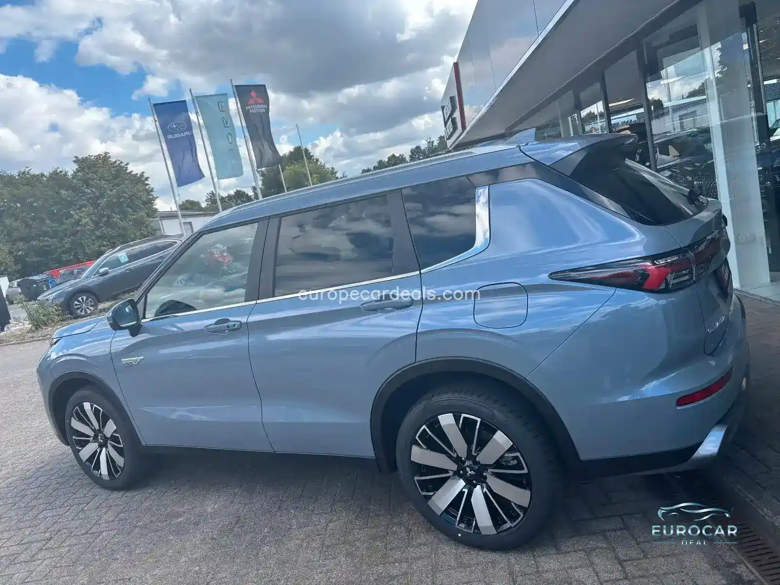 Mitsubishi Plug-in Hybrid Outlander