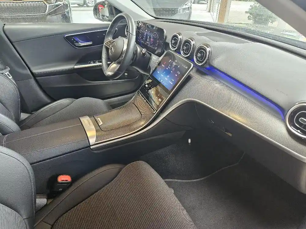Mercedes-Benz C 200