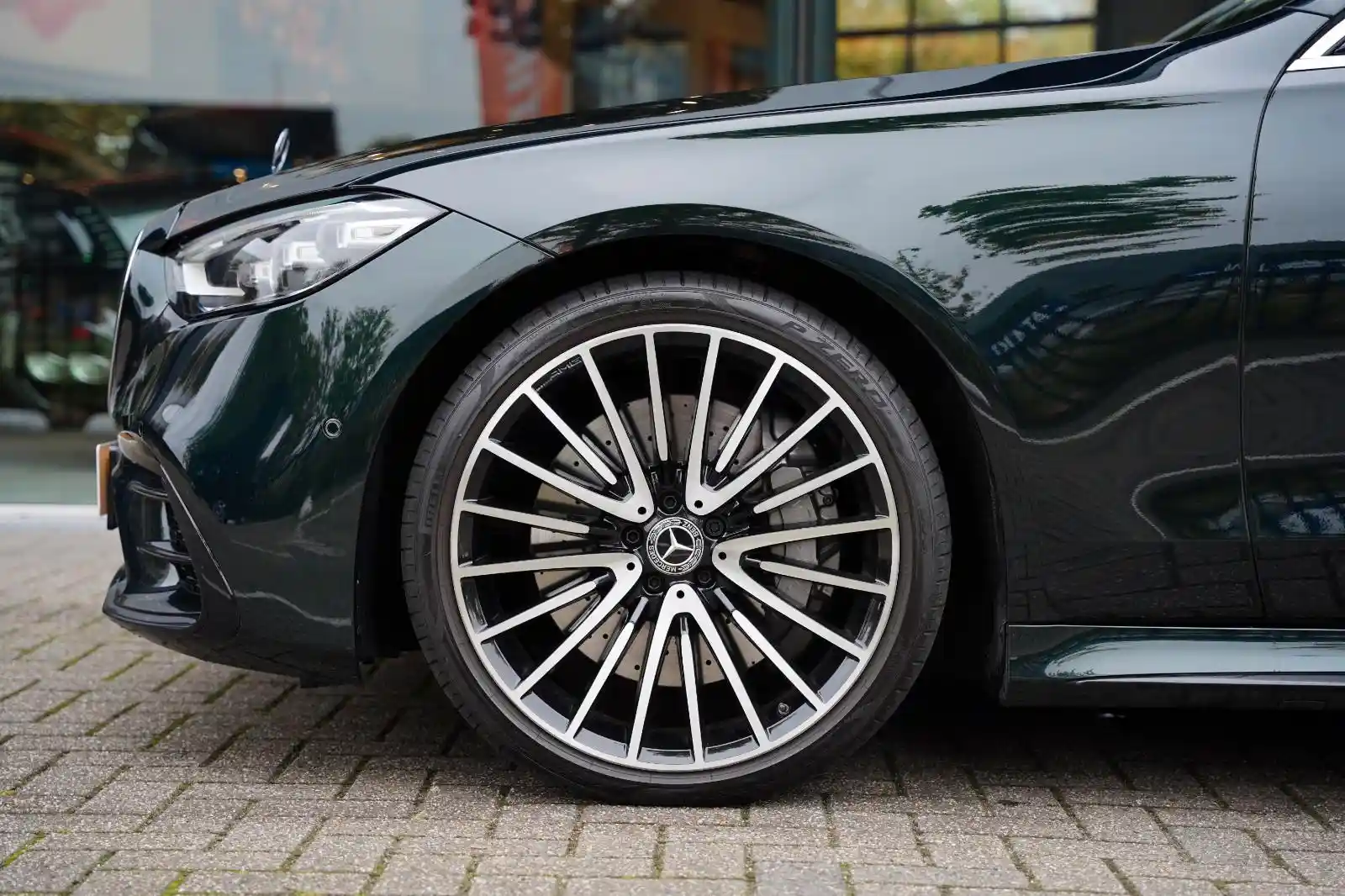 Mercedes-Benz S 400