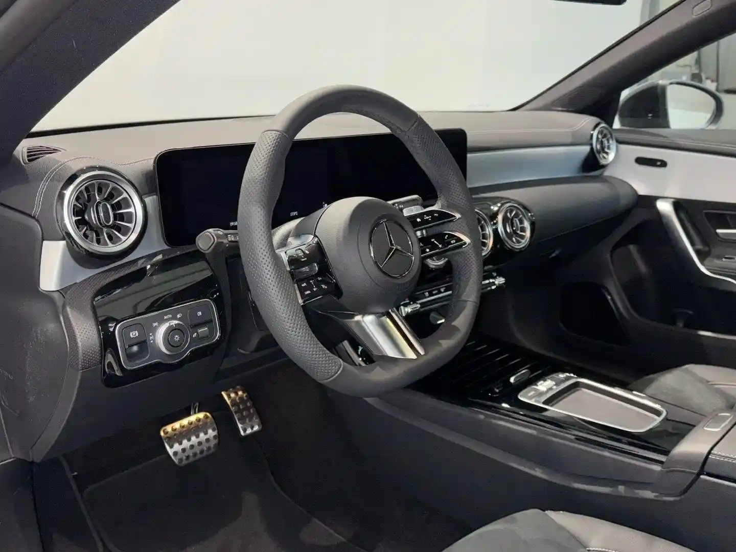 Mercedes-Benz CLA 200 Shooting Brake