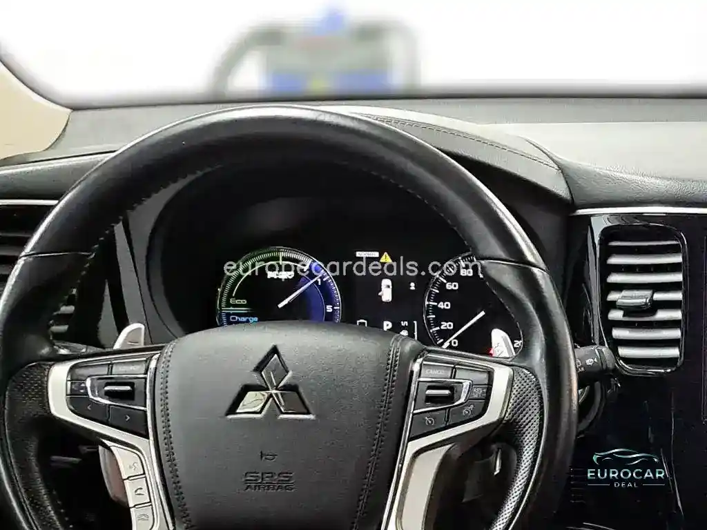 Mitsubishi Plug-in Hybrid Outlander