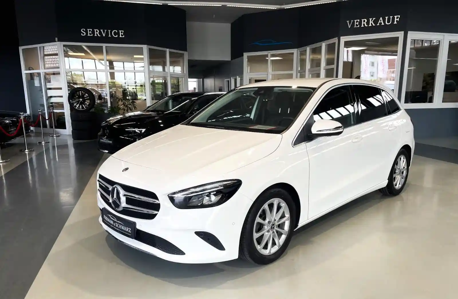 Mercedes-Benz B 200