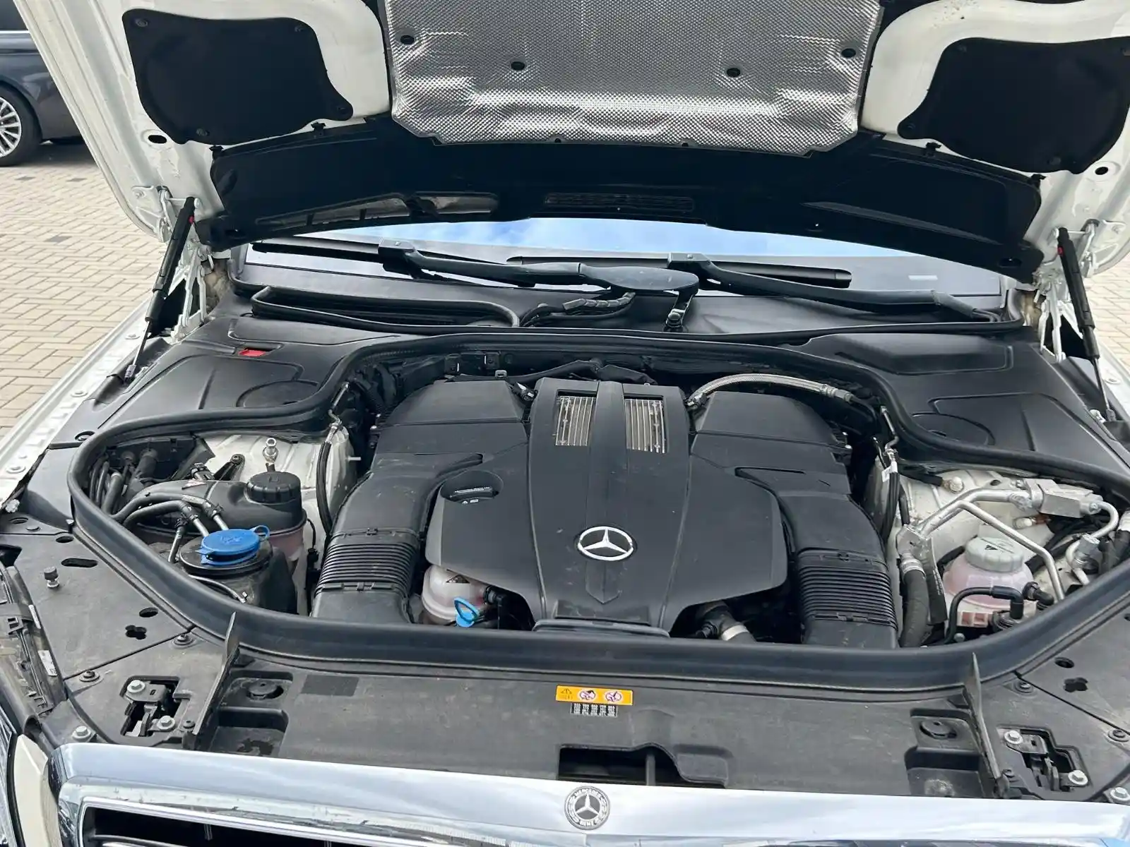 Mercedes-Benz S 560