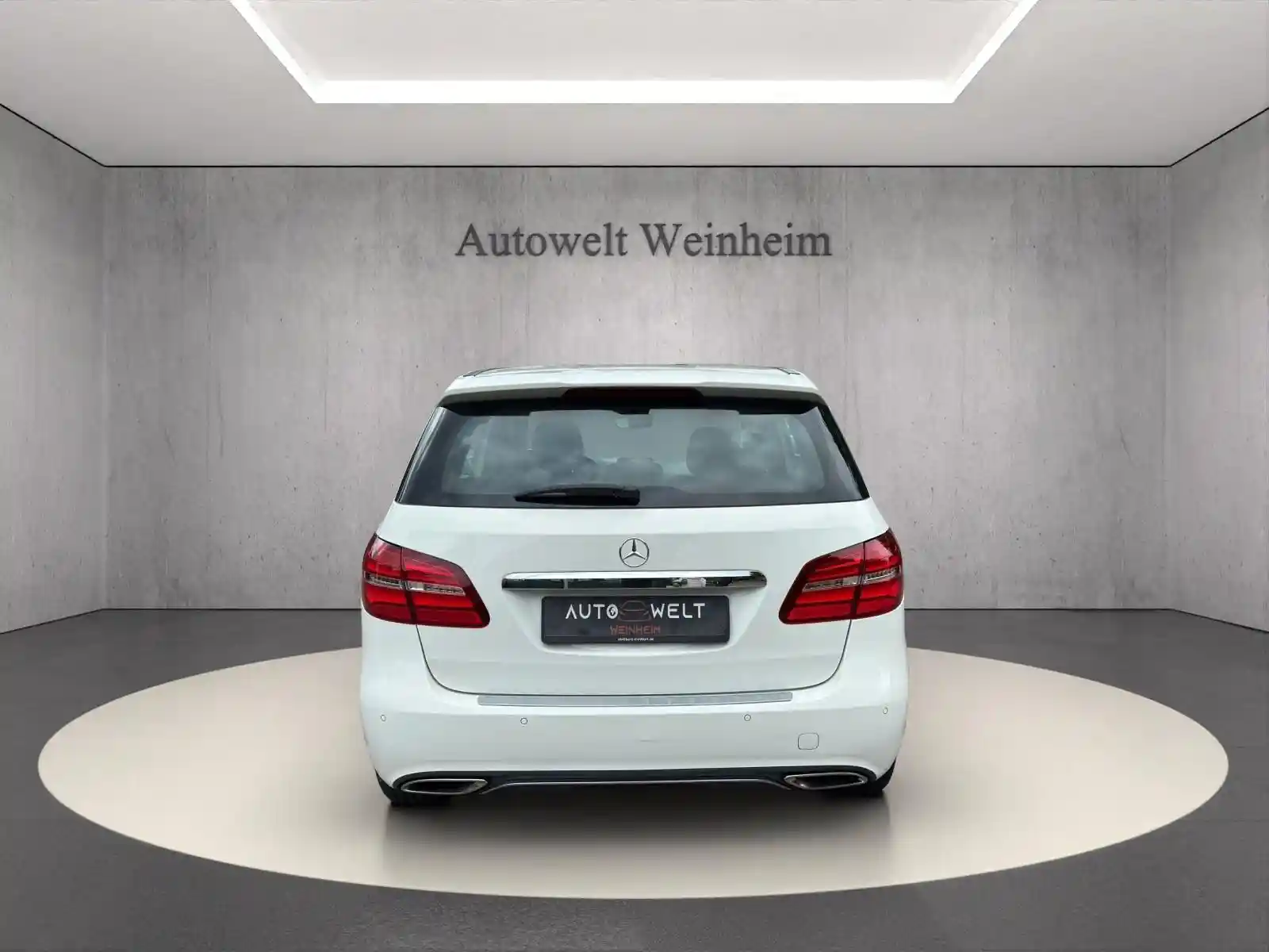 Mercedes-Benz B 200