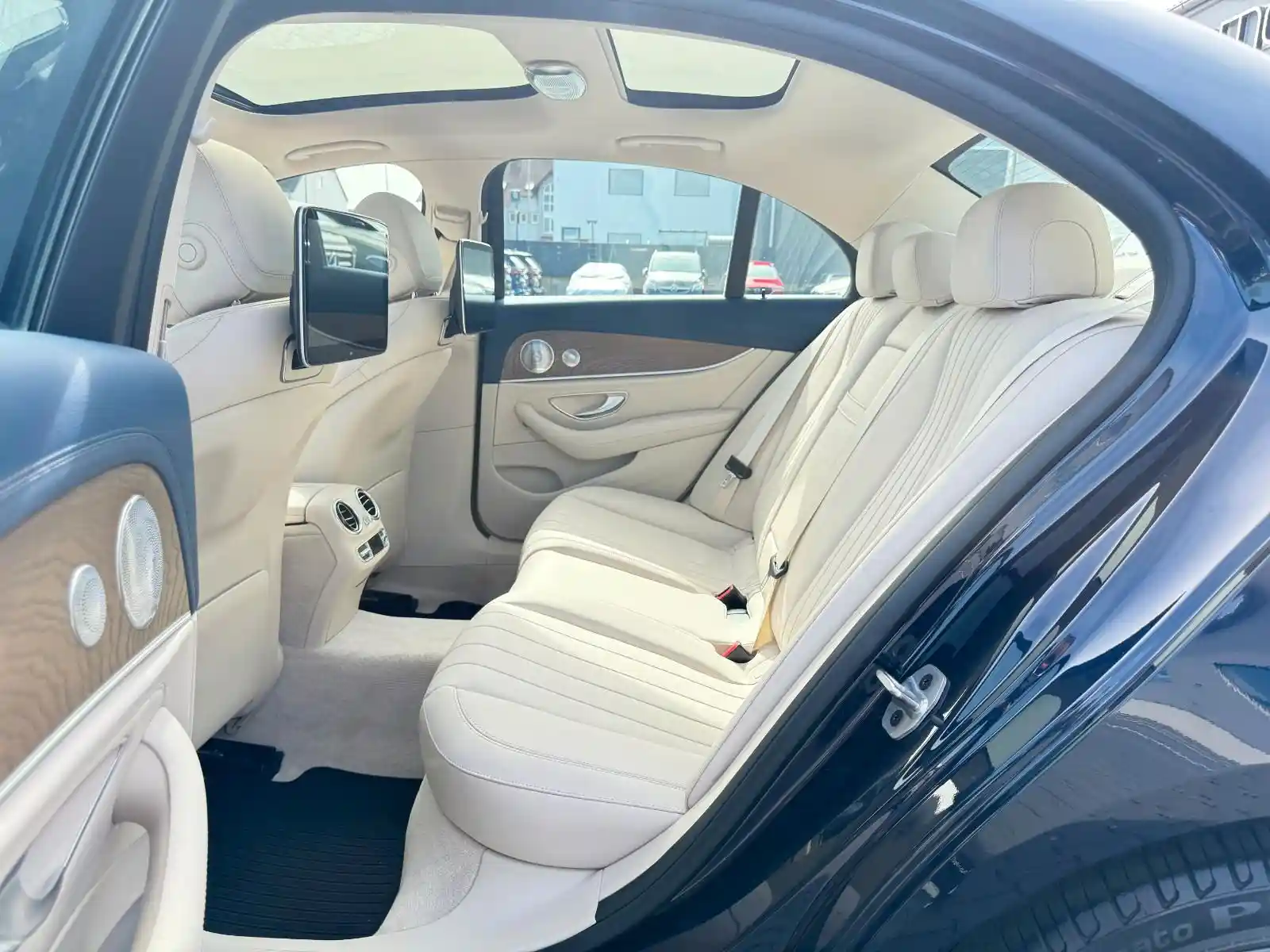 Mercedes-Benz E 350